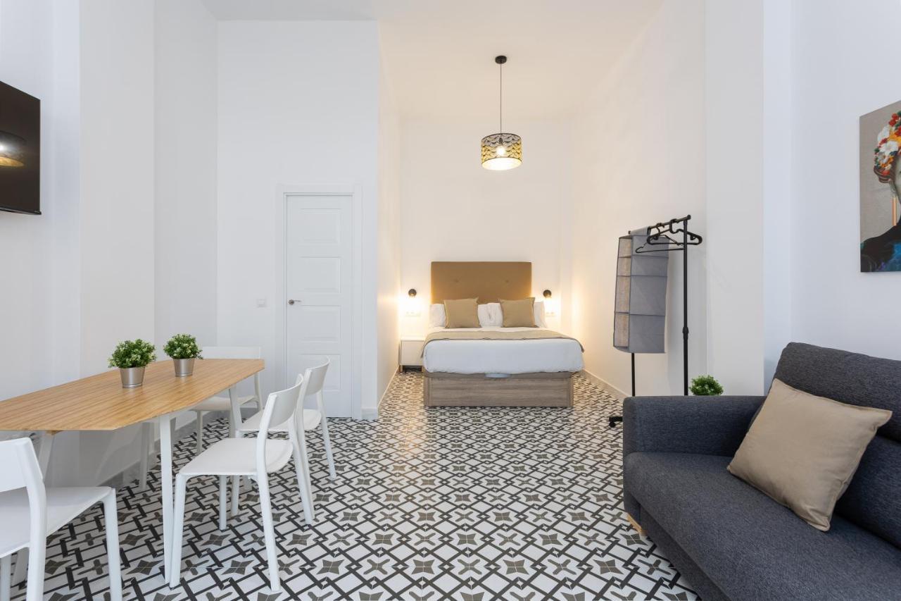 Holidays2Malaga Picasuss Loft New Built Close Huelin Beach And Promenade Eksteriør bilde