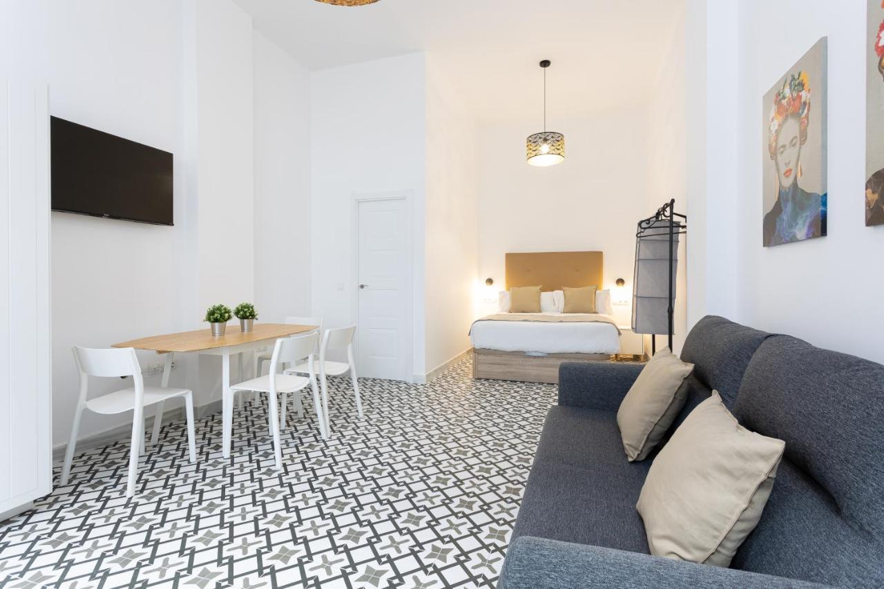 Holidays2Malaga Picasuss Loft New Built Close Huelin Beach And Promenade Eksteriør bilde