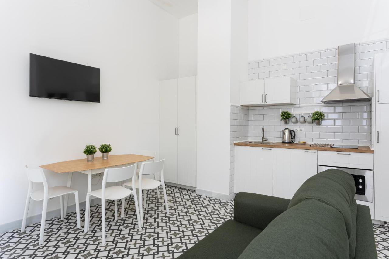 Holidays2Malaga Picasuss Loft New Built Close Huelin Beach And Promenade Eksteriør bilde