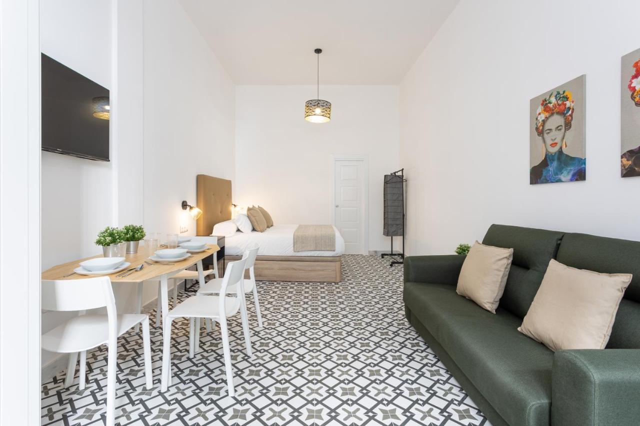 Holidays2Malaga Picasuss Loft New Built Close Huelin Beach And Promenade Eksteriør bilde